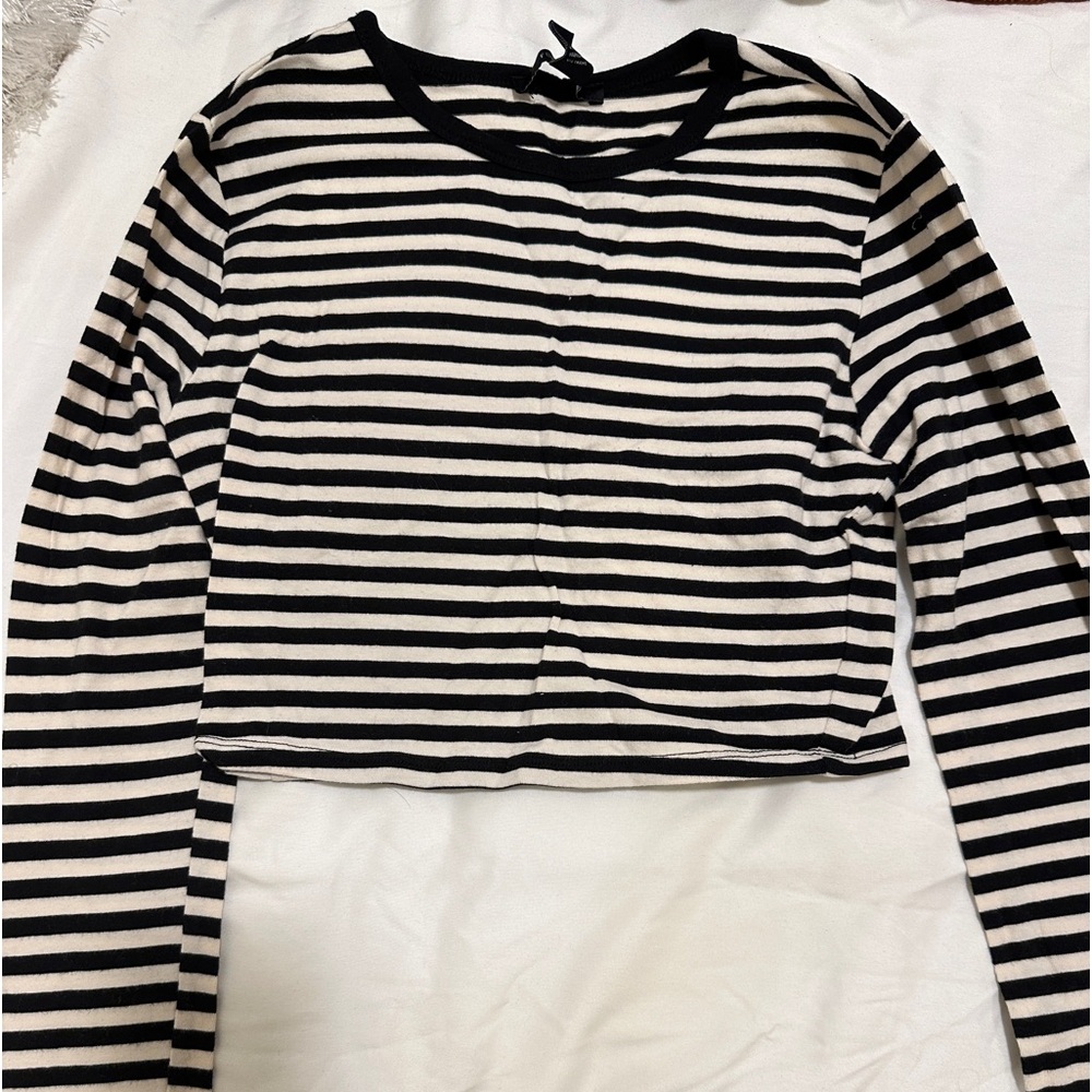 Long sleeve striped crop top. Never worn
